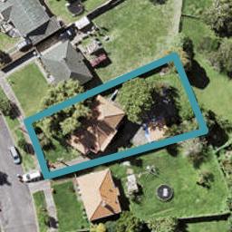 8 Kiano Place, Wai o Taiki Bay, Auckland