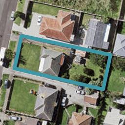 16 Holland Avenue, Point England, Auckland