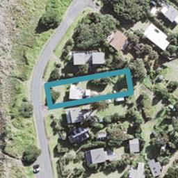 133 Marine Parade North, Piha