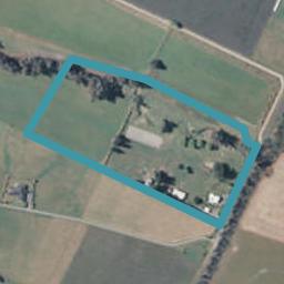135 Seven Sisters Road, Waitohi