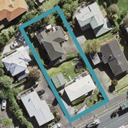1/18 Sunset Road, Unsworth Heights, Auckland