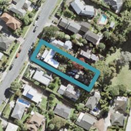 1/21 Deep Creek Road, Waiake, Auckland