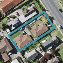2/181 Pigeon Mountain Road, Half Moon Bay, Auckland