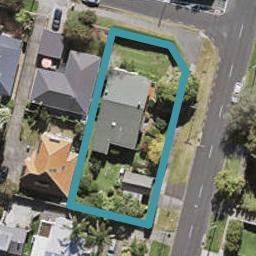 2 Kingsway, Three Kings, Auckland
