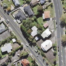 2/233 Great North Road, Henderson, Auckland