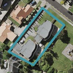 2/13 Highgrove Lane, Totara Vale, Auckland
