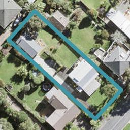 37 Okura River Road, Albany
