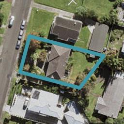 8 Dudding Avenue, Northcote, Auckland
