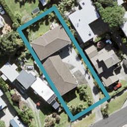 2/4 Rewi Street, Torbay, Auckland