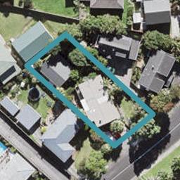 5 Lantana Road, Green Bay, Auckland