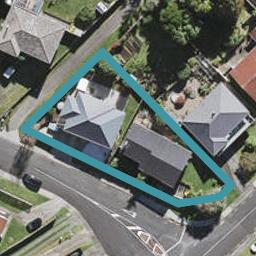 1/2 Sovereign Place, Glenfield, Auckland