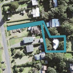 85 Marine Parade North, Piha