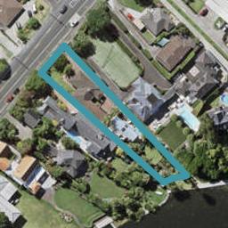 2/58 Shakespeare Road, Milford, Auckland