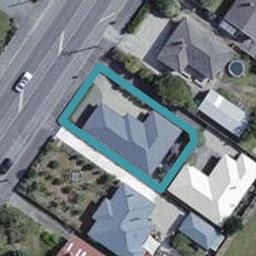 242A High Street North, Carterton