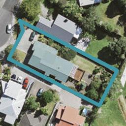 8 Earl Road, Titirangi, Auckland