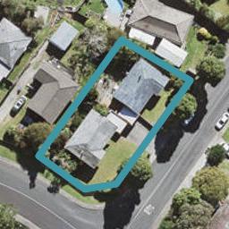 2/2 Spinella Drive, Bayview, Auckland