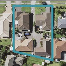 2/6 Marbeth Court, Botany Downs, Auckland