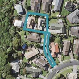 2/13 Pinewood Grove, Botany Downs, Auckland