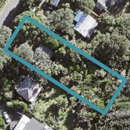 11 Glenesk Road, Piha, Piha
