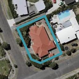 2 Olliver Grove, Waikanae Beach, Waikanae