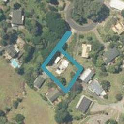 121 The Grove, Onemana