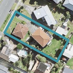 2/33 Deep Creek Road, Waiake, Auckland