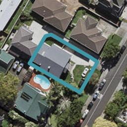 17A Waiohua Road, Greenlane, Auckland
