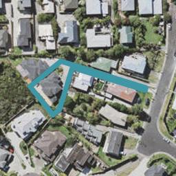 5A Hauraki Crescent, Pinehill, Auckland