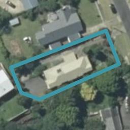 213 Augustus Street South, Thames