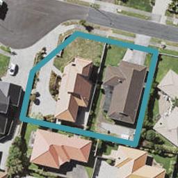 2/8 The Green, Golflands, Auckland