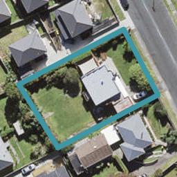 14 Norcross Avenue, Henderson, Auckland