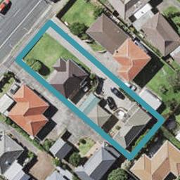 2/24 Shakespeare Road, Milford, Auckland