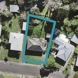 35 Crocombe Crescent, Beach Haven, Auckland