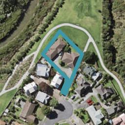 2/98 Frank Nobilo Drive, Golflands, Auckland