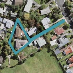 2/22 Robert Burke Place, Henderson, Auckland