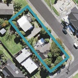 1/2 Oruamo Place, Beach Haven, Auckland