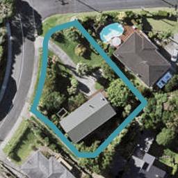 8 Colmar Road, Mellons Bay, Auckland