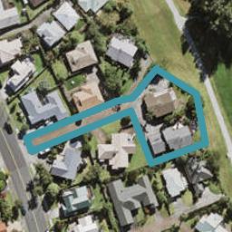 2/57 Unsworth Drive, Unsworth Heights, Auckland