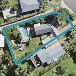 32 Grendon Road, Titirangi, Auckland