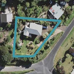 1 Beresford Avenue, Surfdale, Waiheke Island