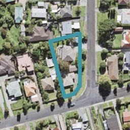 2/13 Bishop Street, Green Bay, Waitakere