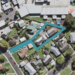 2/5 Compton Street, Hillcrest, Auckland