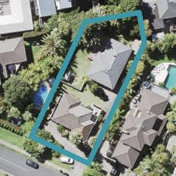 2/17 Lyons Avenue, Murrays Bay, Auckland