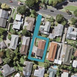 2/27 Butley Drive, Farm Cove, Auckland