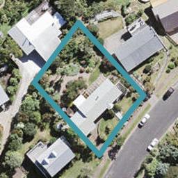 15 Kennedy Point Road, Surfdale, Waiheke Island