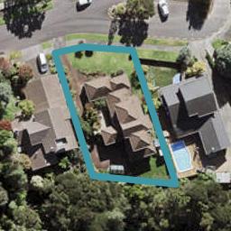 27 Ravenstone Place, Chatswood, Auckland