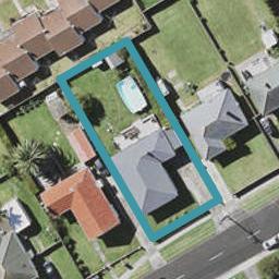32 Roberts Avenue, Bayswater, Auckland
