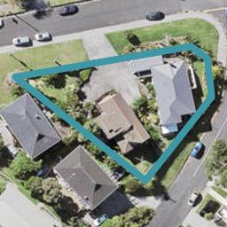 2/23 Masterton Road, Rothesay Bay, Auckland