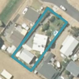305 Lincoln Road, Whangamata