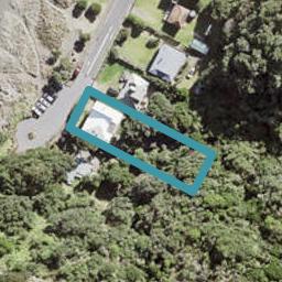 3 Marine Parade South, Piha